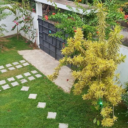 Villa Happy Home Bentota Exterior foto